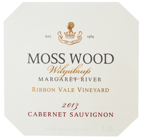 L27_20151118_MOSS WOOD_White bg label Cab Sav 2013 Magnum Ribbonvale