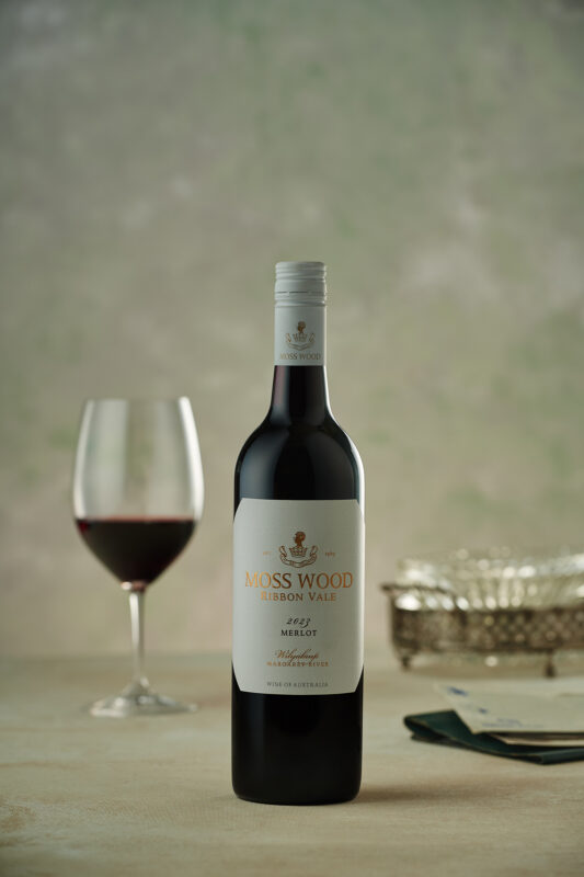 20250829_MOSS WOOD_Creatives_2023 RV Merlot_vertical